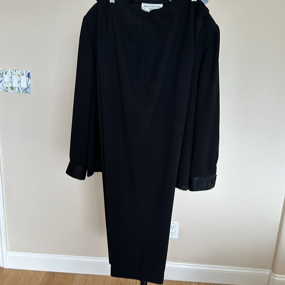 Dressy Jones New York Pants Suit -16W - Picture 6 of 11